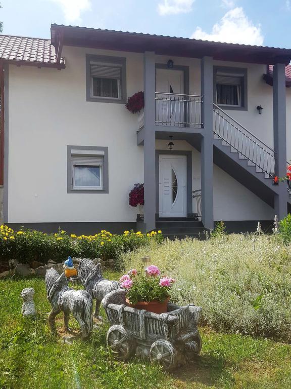 Guesthouse Samolov Vrhovine Exterior foto