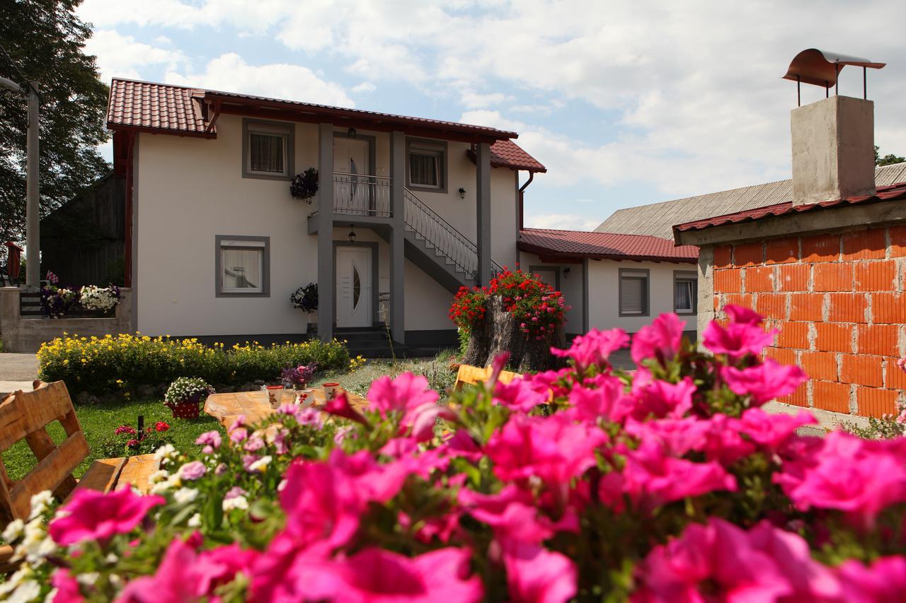 Guesthouse Samolov Vrhovine Exterior foto