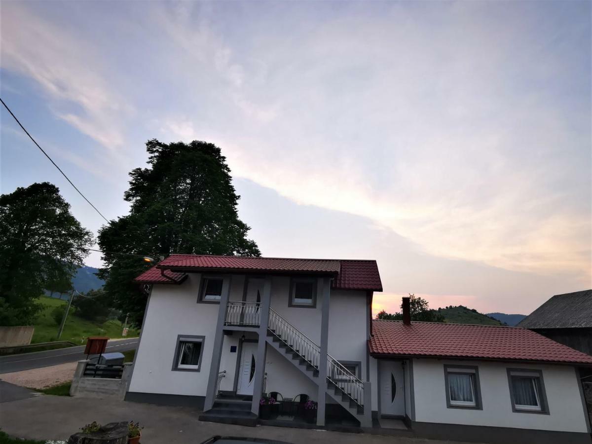 Guesthouse Samolov Vrhovine Exterior foto