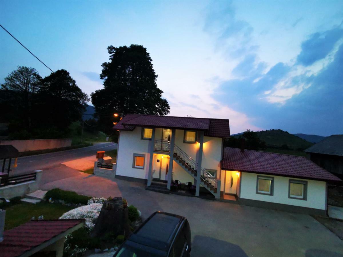 Guesthouse Samolov Vrhovine Exterior foto